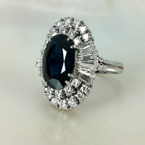 ring in 18k gold with diamonds and natural blue sapphire